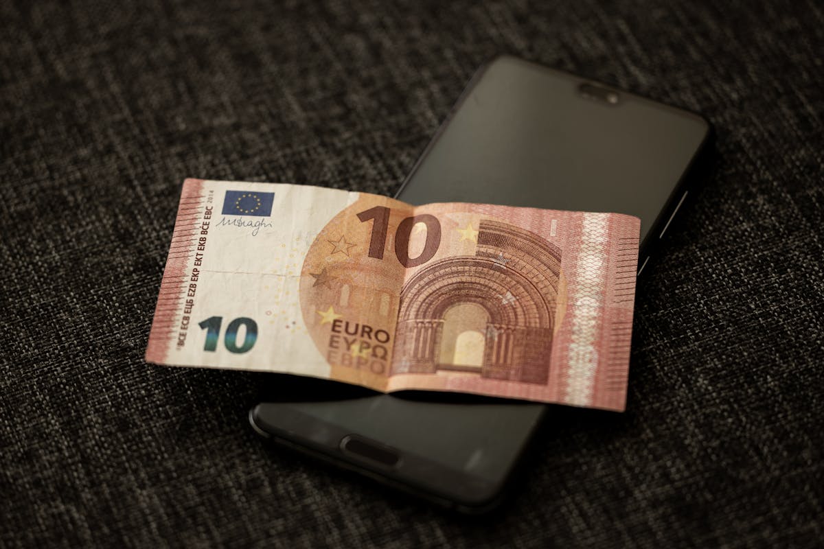 Mobile money investing in Kenya via M-Pesa